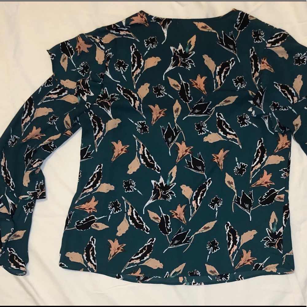 Green flower blouse